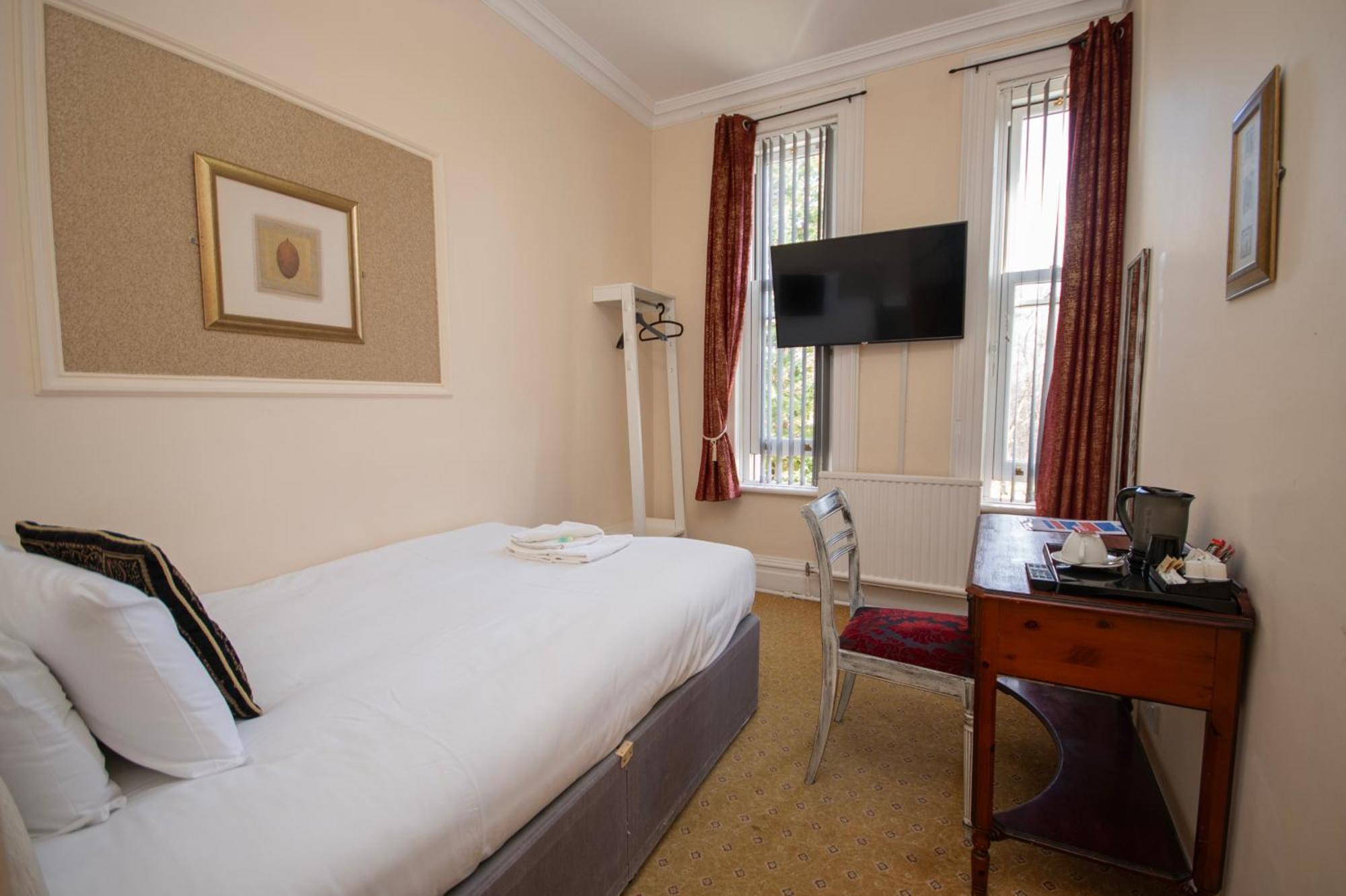Northop Hall Country House Hotel Mold Extérieur photo