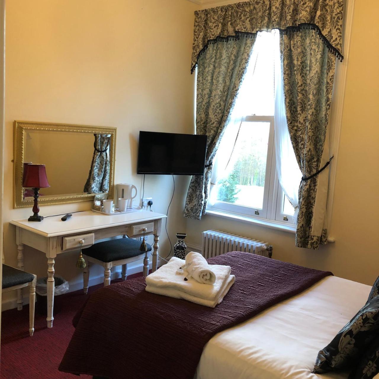 Northop Hall Country House Hotel Mold Extérieur photo